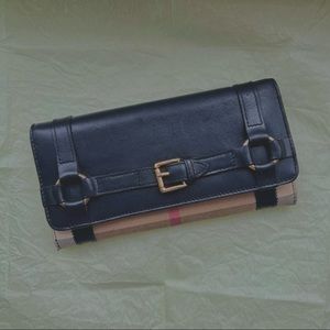 Authentic Vintage Burberry Check and Leather Wallet